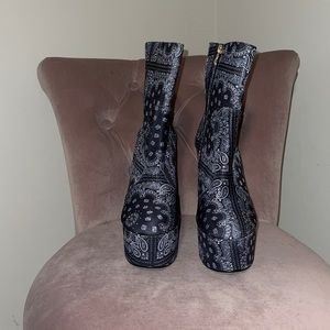 Bandana Bootie